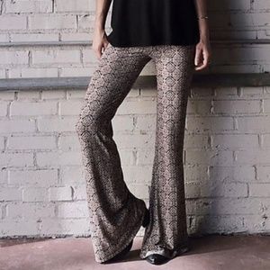 Forever 21 - Tile Printed Flare Pants